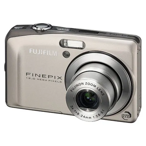 FinePix F60fd シルバー