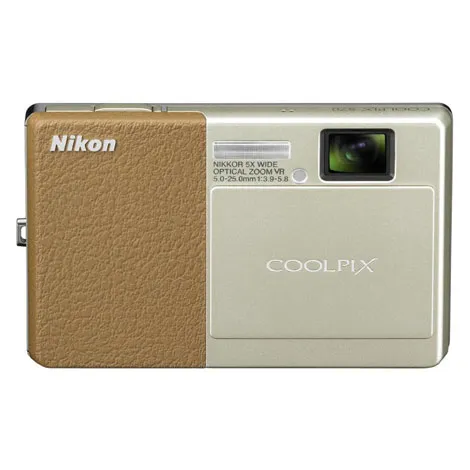 COOLPIX S70