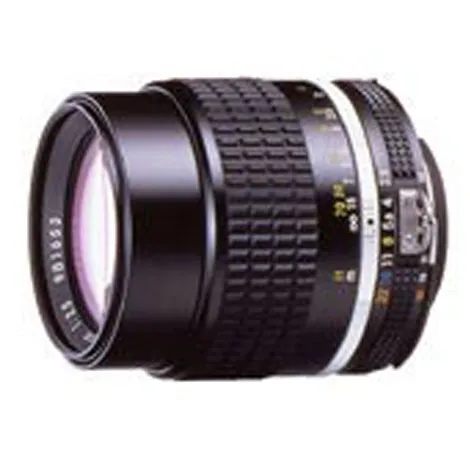 Ai Nikkor 105mm F2.5S